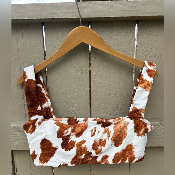 WeWoreWhat Cow Print Top Workout Gym Athleisure Size Large We Wore What Western - Picture 1 of 3